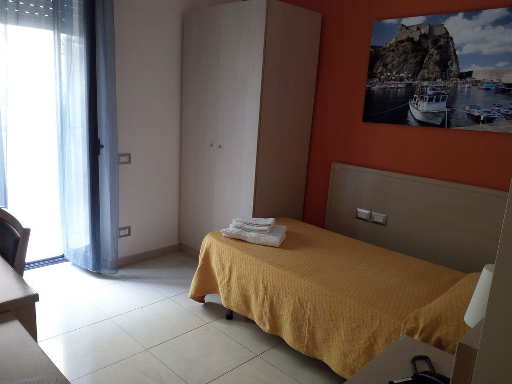 Hotel Residence Empedocle Messina Exteriör bild